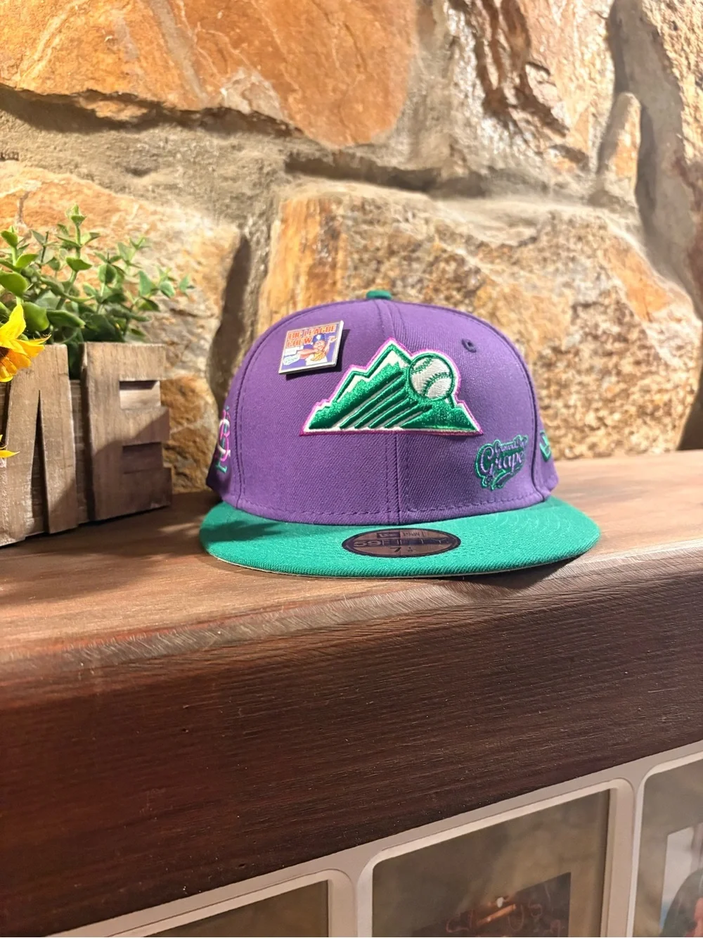 New era Colorado Rockies big league chew with pin 7 1/8